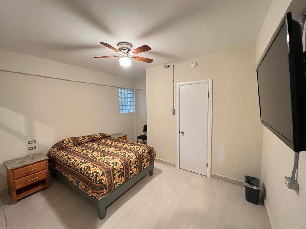 Hotel Villagran Tijuana Ngoại thất bức ảnh